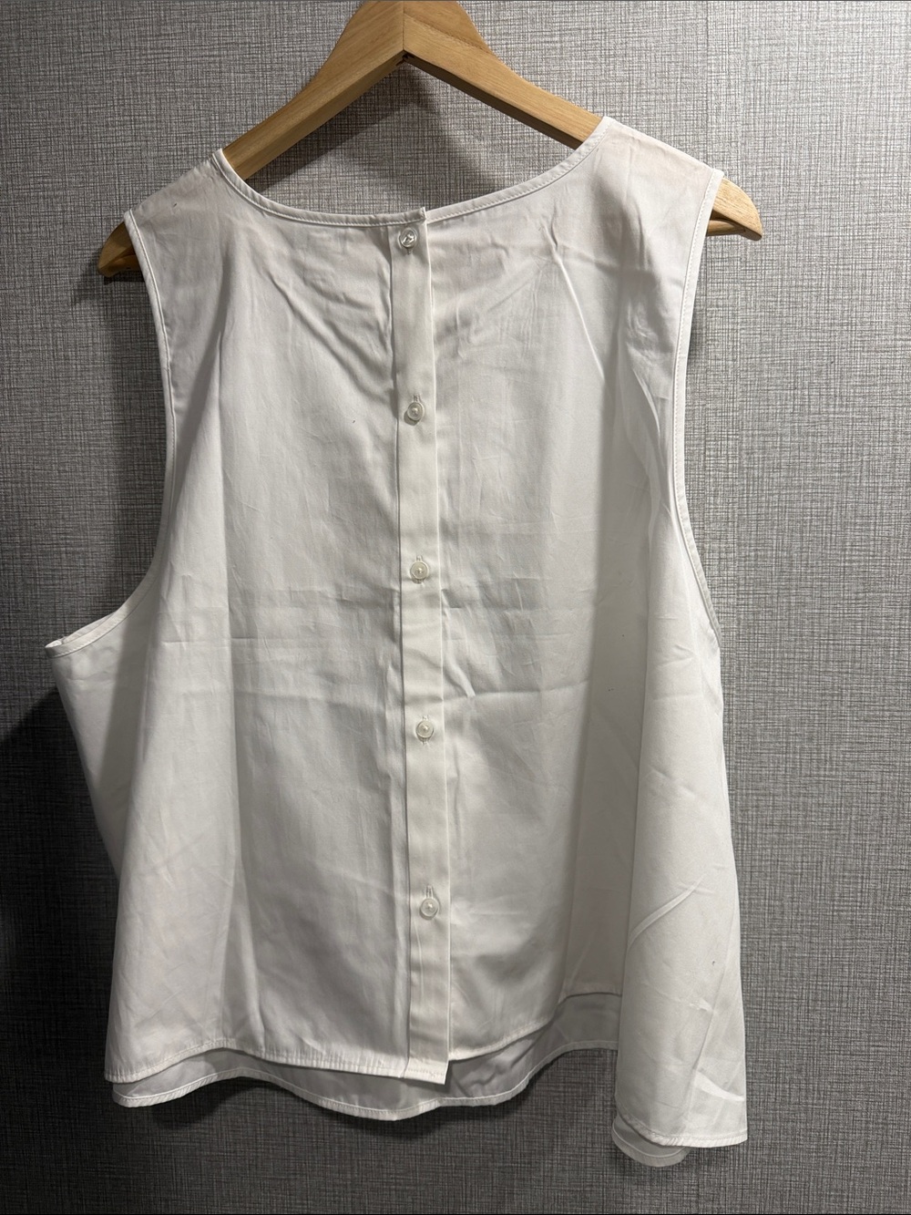 Banana Republic White Button Back Sleeveless Top Size XXL - Picture 2 of 4